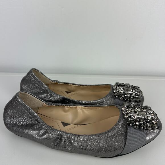 Adrienne Vittadini Womens Embellished Jewel Bow Metallic Grey Flats Shoes 7M - Picture 1 of 6